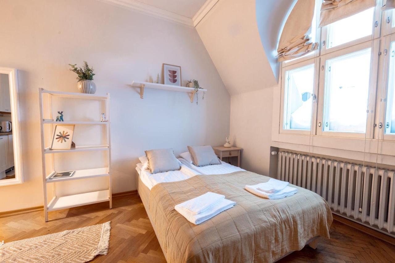 2Ndhomes Cozy & Compact Top Floor Studio In Erottaja Helsinki Exterior photo