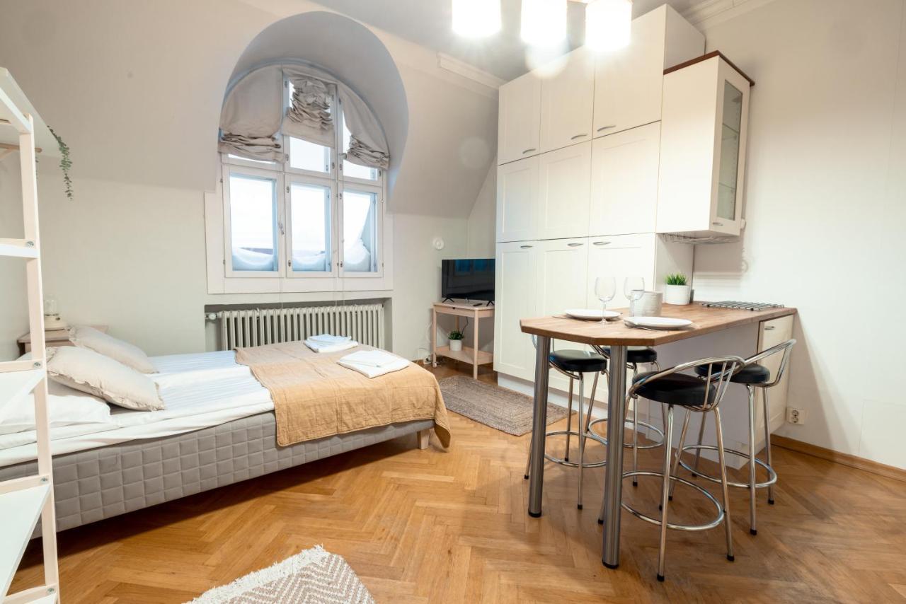 2Ndhomes Cozy & Compact Top Floor Studio In Erottaja Helsinki Exterior photo